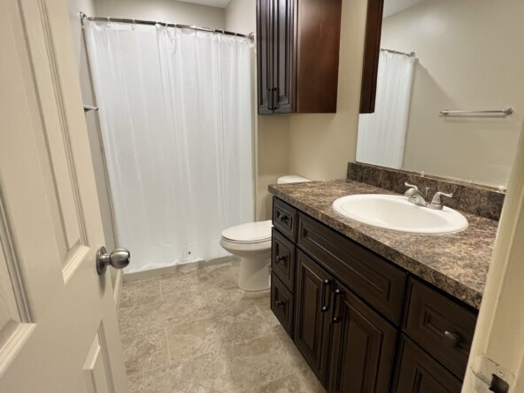 The Georgetown Apartments #10 Bathroom